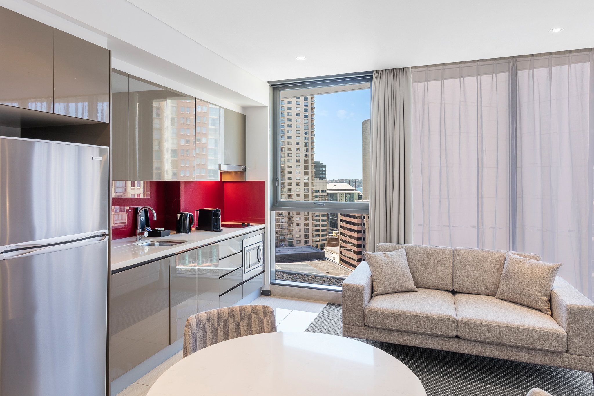 Meriton Suites Campbell Street 12/17