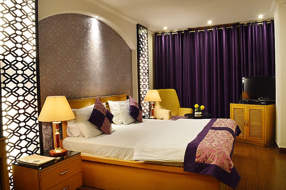 Hotel Emperor Palms 32/63