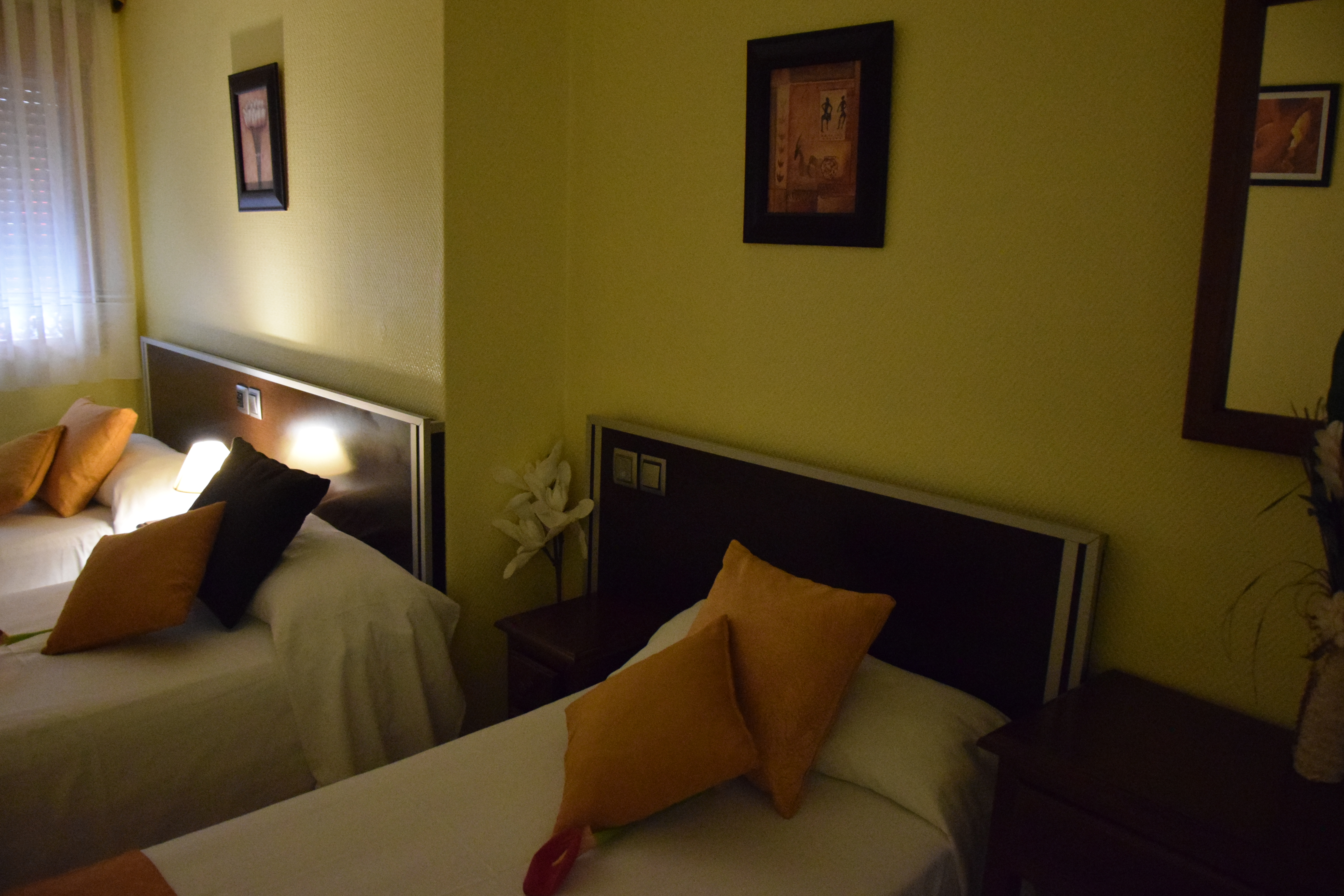 Hostal Complutense 19/28