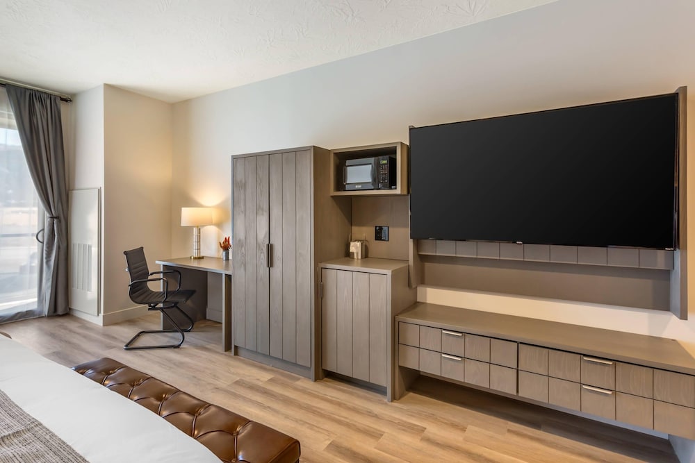 The Valor, Ascend Hotel Collection 44/55