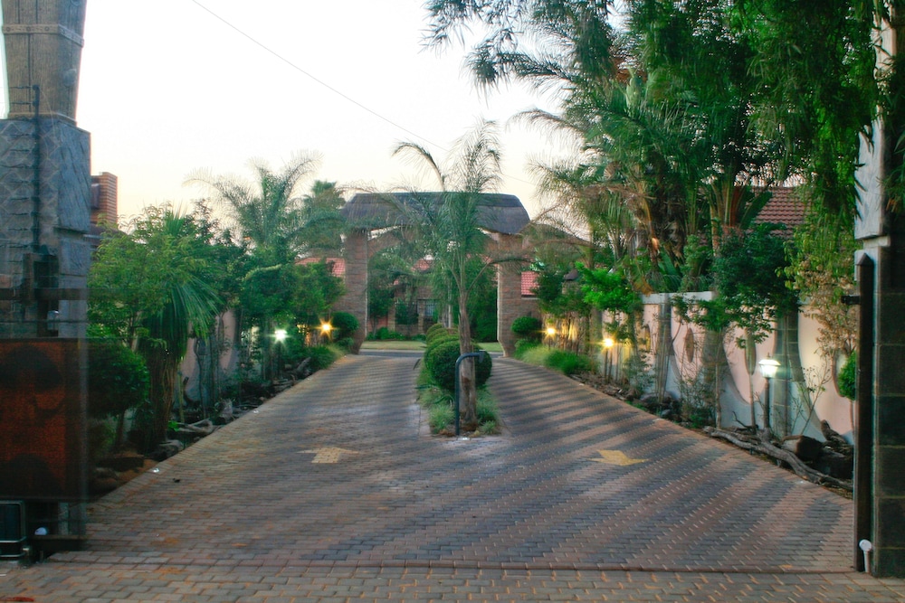 Eco Park Lodge 38/45