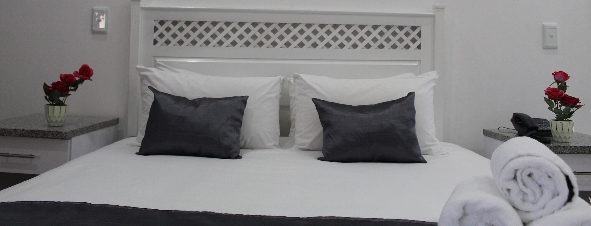Royal Ushaka Hotel - Morningside 4/20