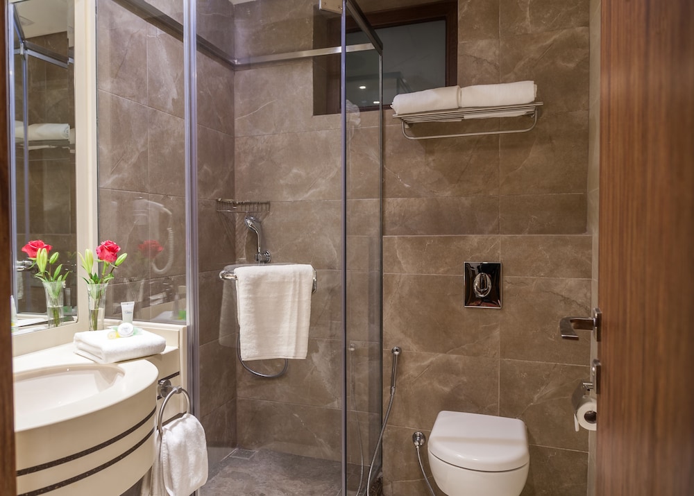 Gerasa Hotel 14/40