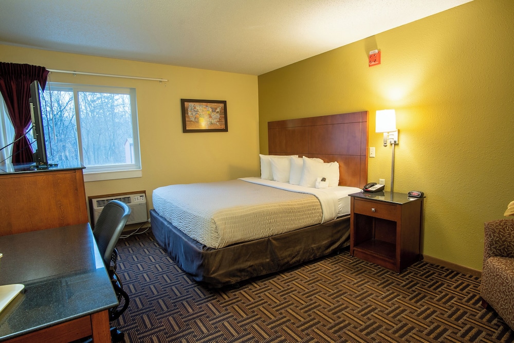 Coratel Inn & Suites by Jasper River Falls 25/60