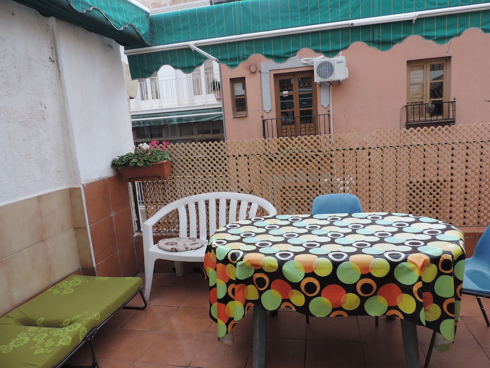 Hostal El Cascabel 37/75