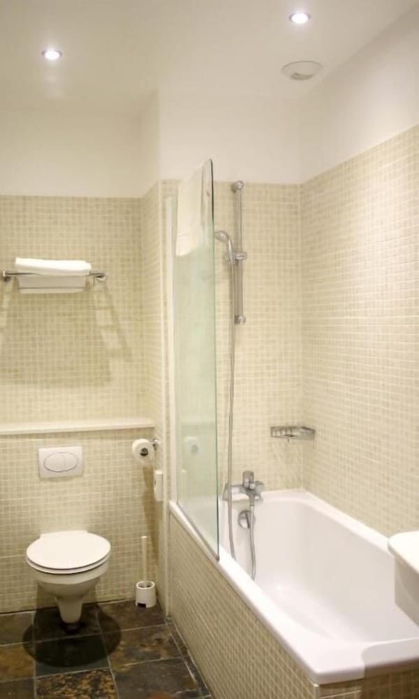 Mercure Saint Nectaire Spa and Bien etre Hotel 47/49