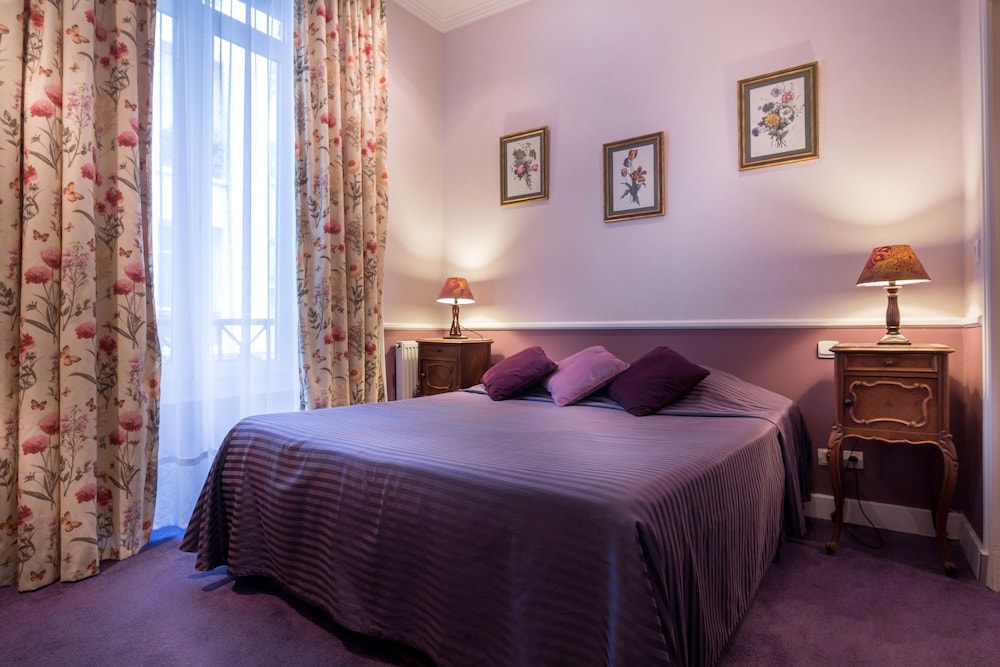 Hotel des Arts cite Bergere 14/31