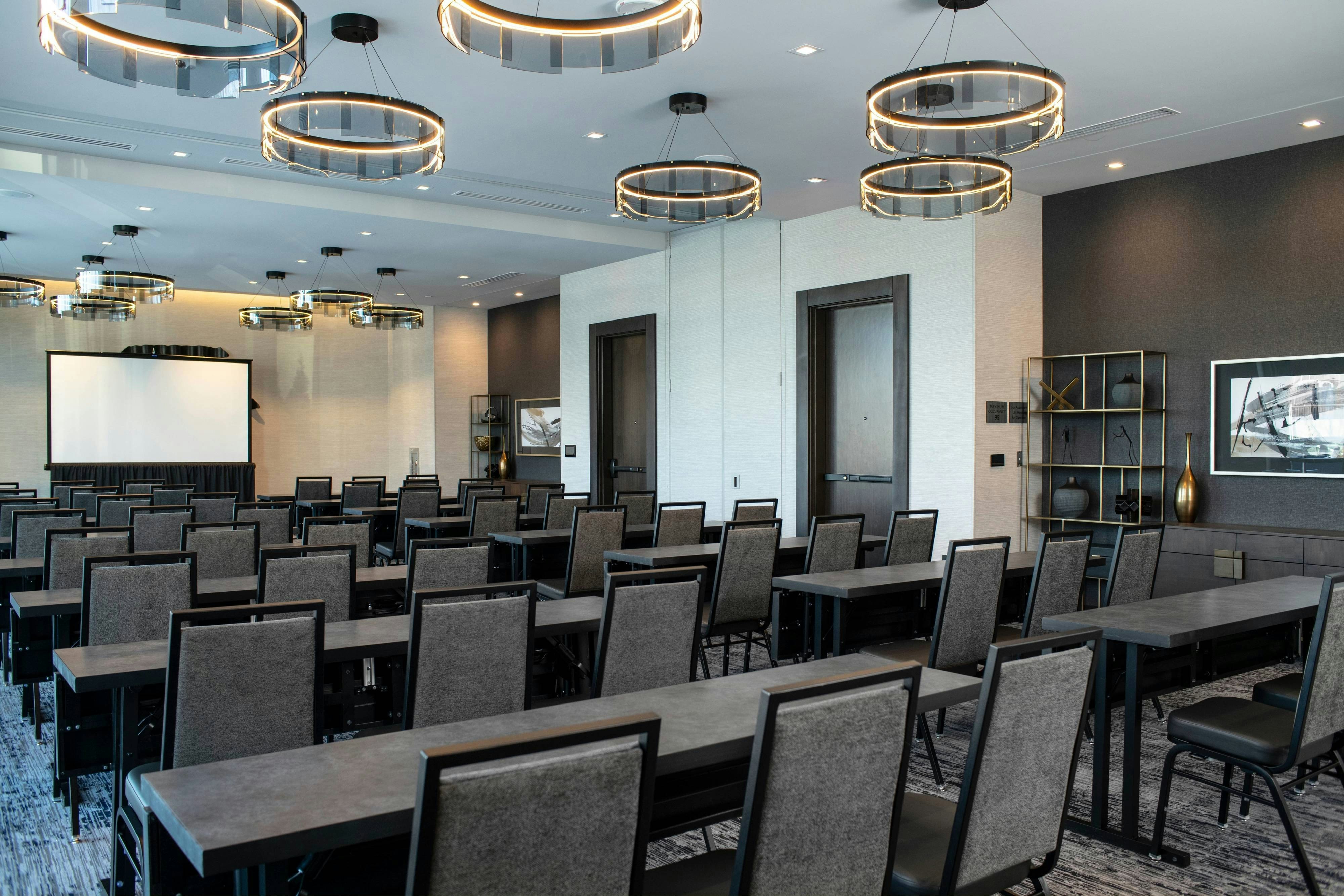 Ac Hotel By Marriott Portsmouth Downtown/Waterfront 64/77