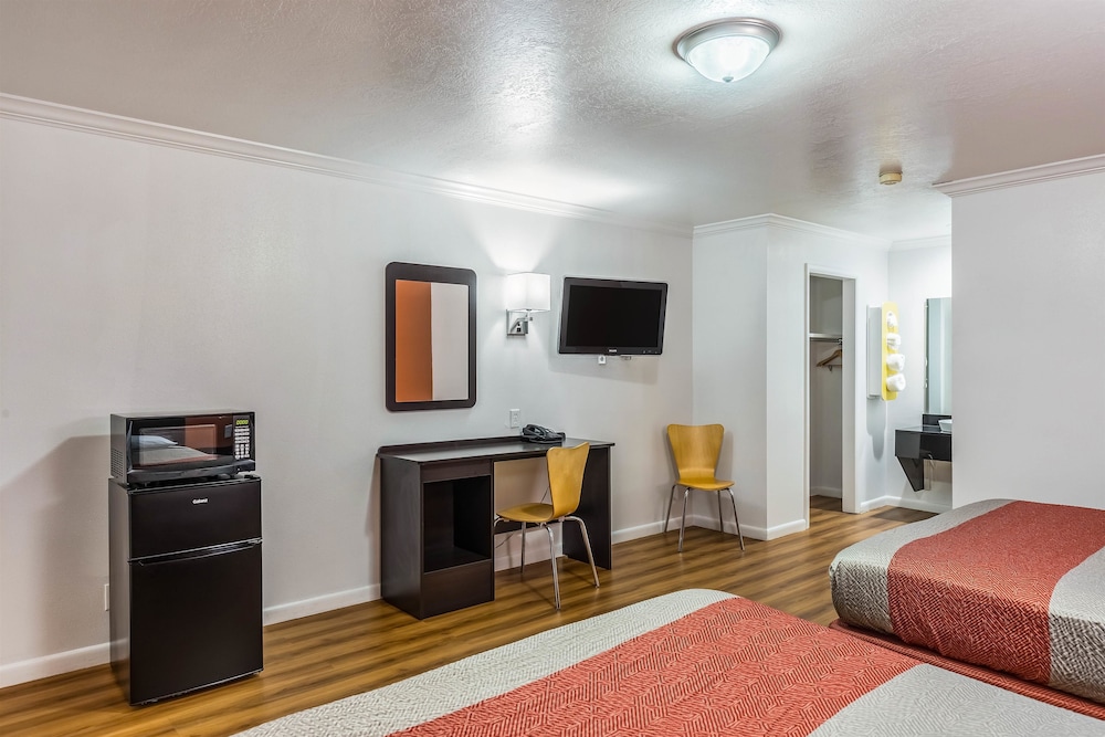 Motel6 Tremonton, UT 23/47