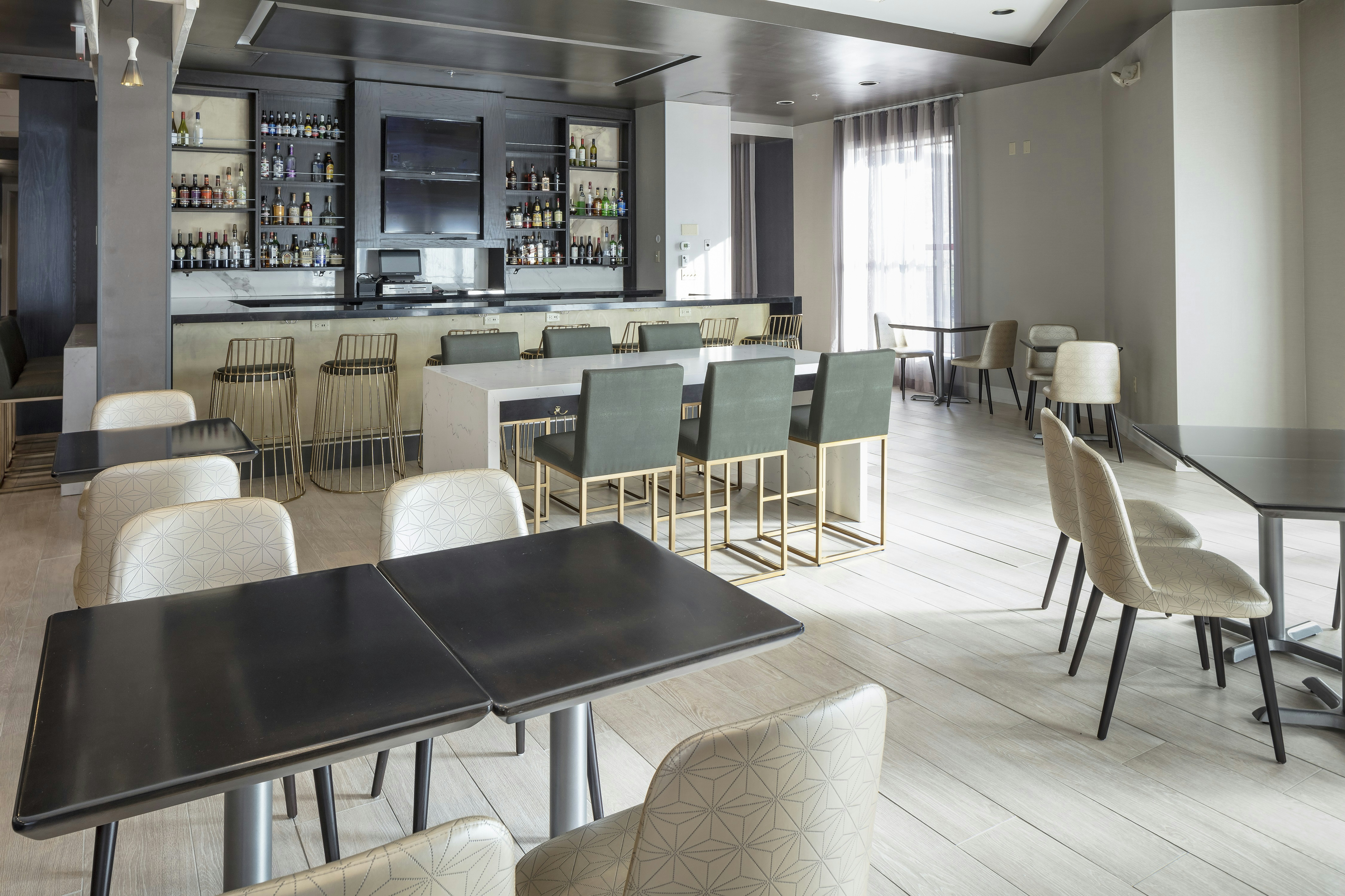 Doubletree By Hilton Boston Logan Airport Chelsea 37/48
