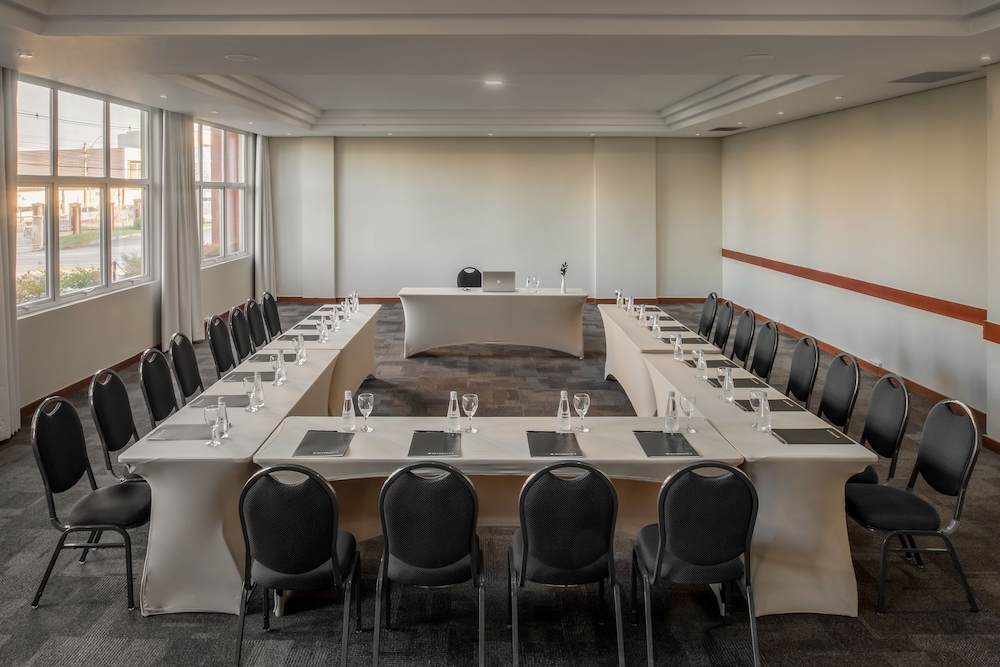 Hotel Intercity Caxias do Sul 58/66