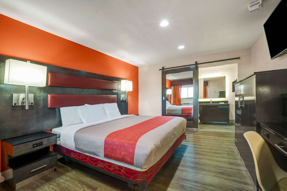 Motel6 Bellville, OH - Mid-Ohio 16/49
