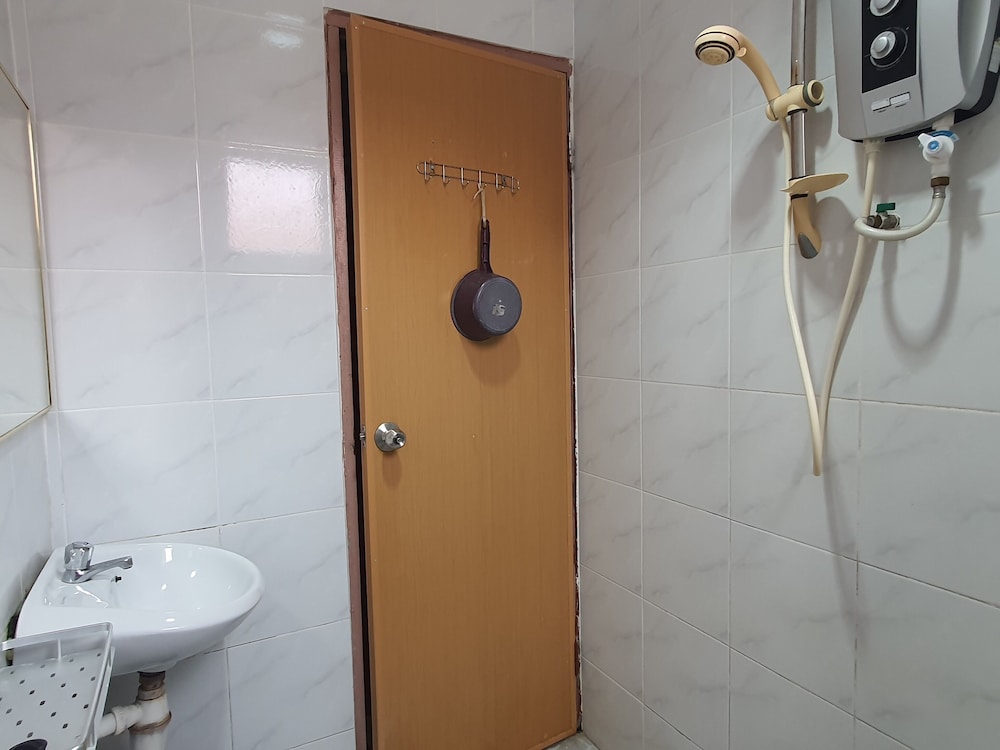 Hotel O Melody 88 Inn 48/51