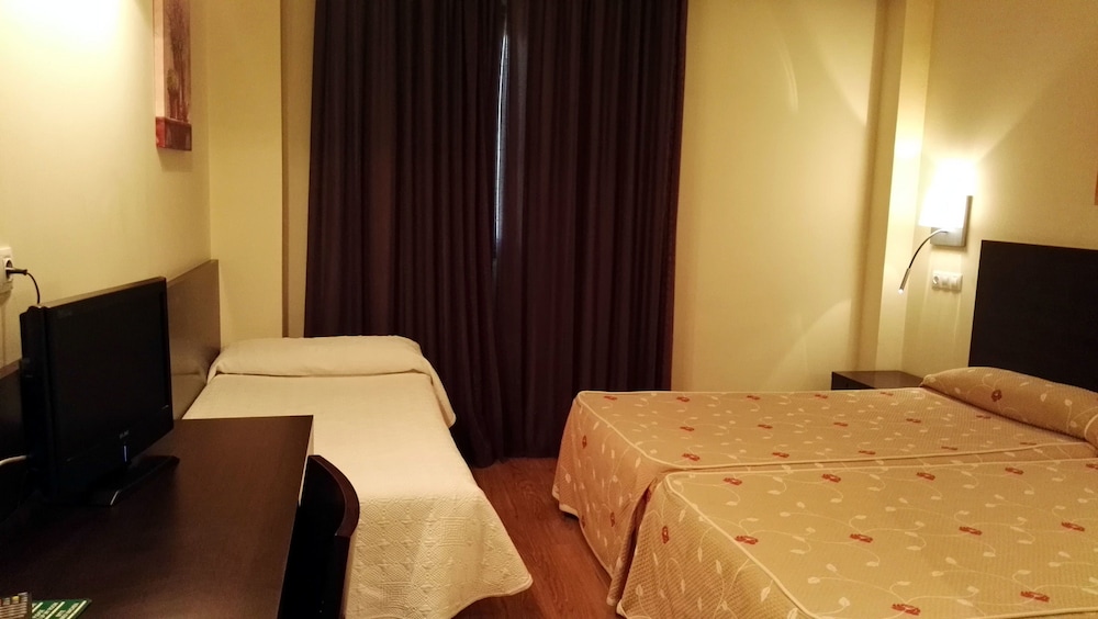 Hotel Tudanca Aranda Ii 23/44