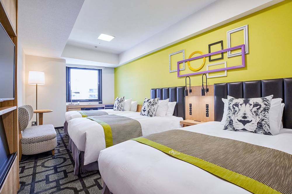 DELUXE, 3 BEDS