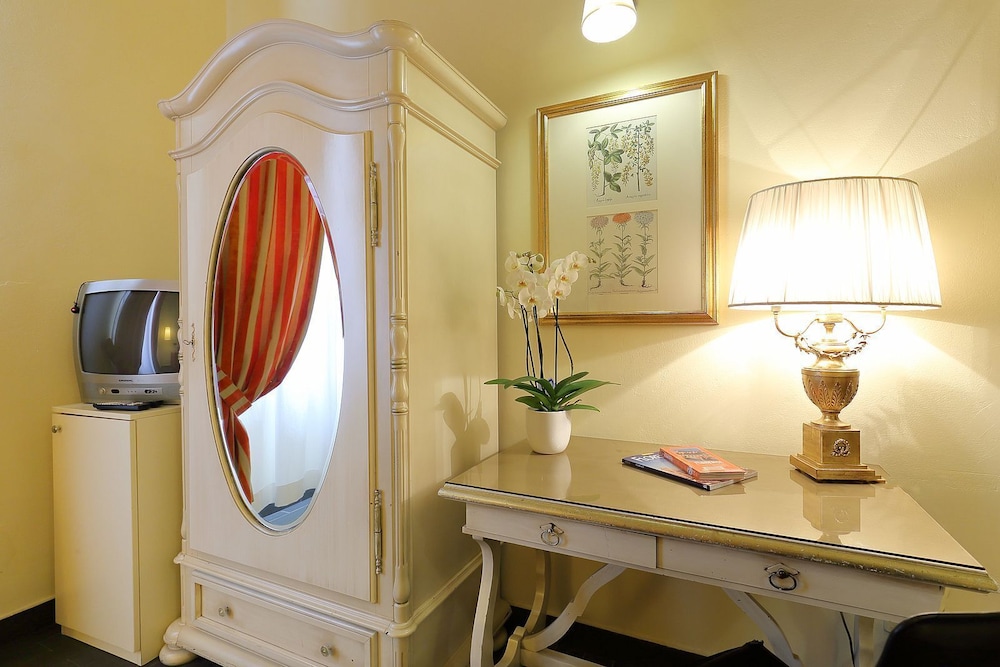 RELAIS LAVAGNINI 25/42