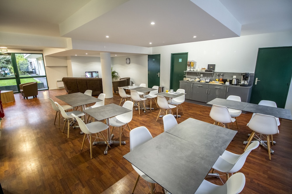 Kosy Appart'hotel Le Champ De Mars Reims 41/54