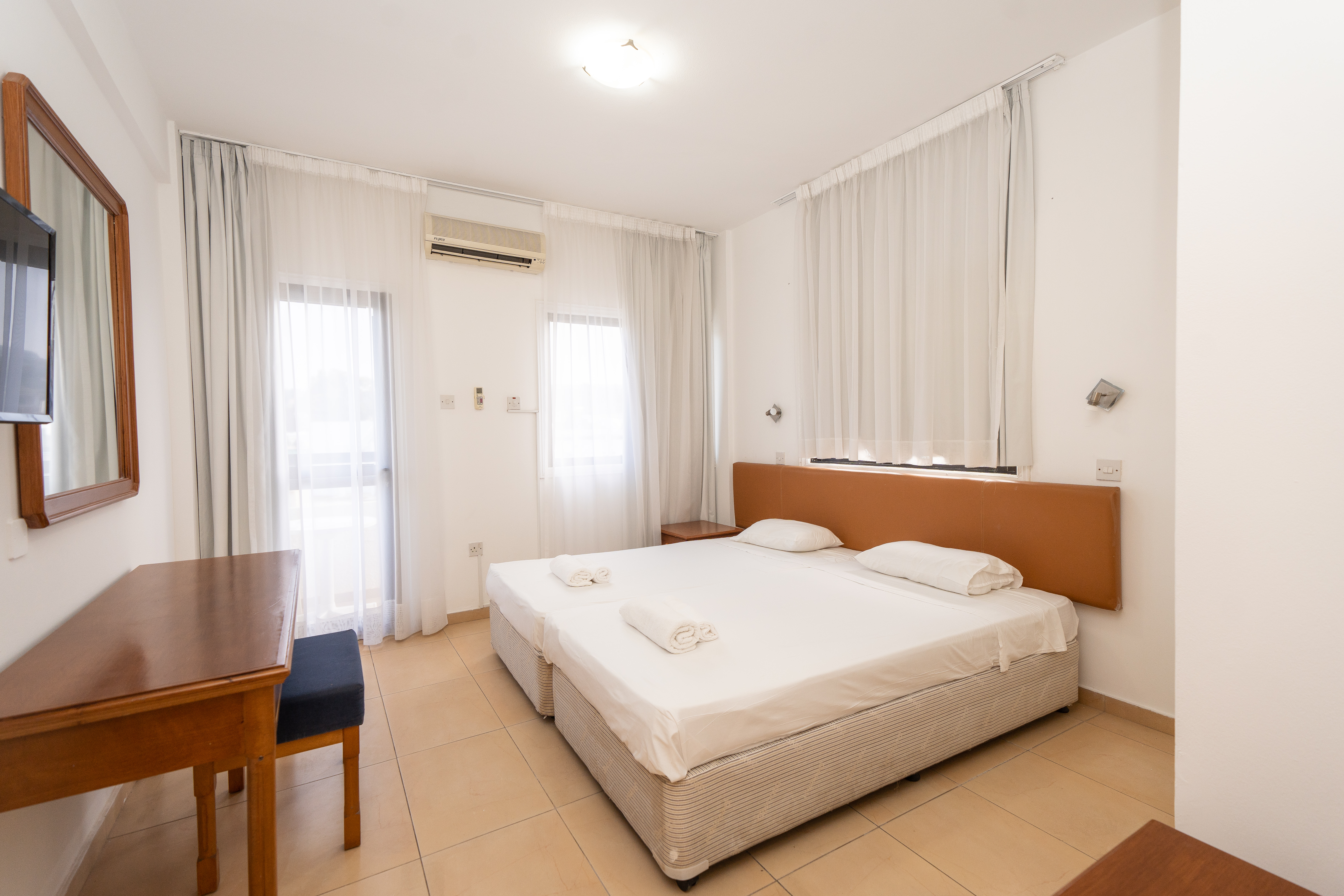 Flora Hotel Apartments 16/46