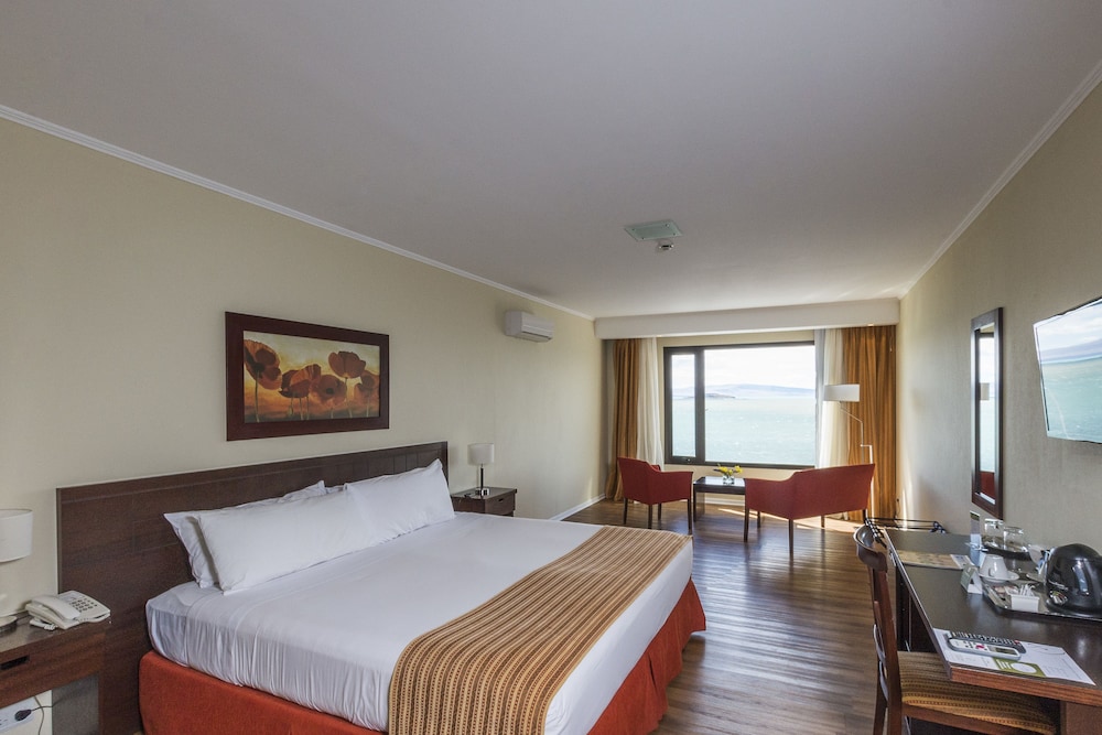 Xelena Hotel and Suites 8/49