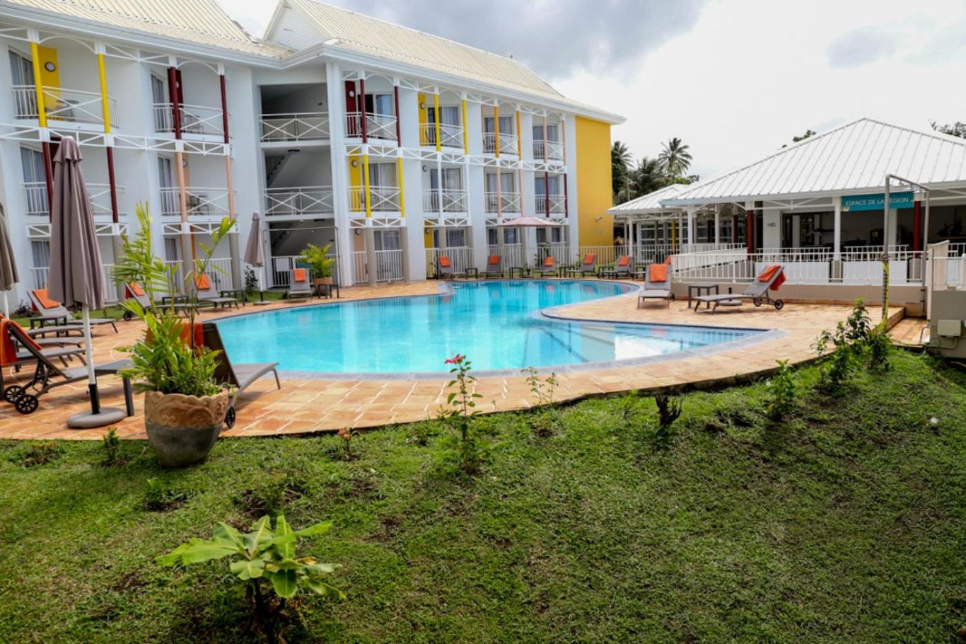 Hotel Saint Georges 64/69