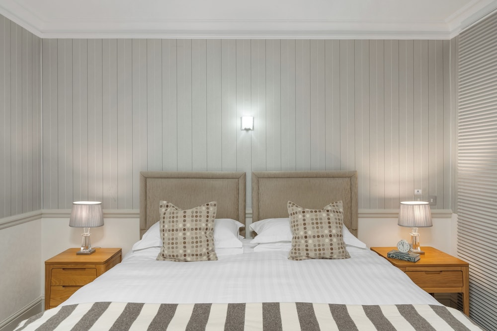 Watersmeet Hotel 22/50