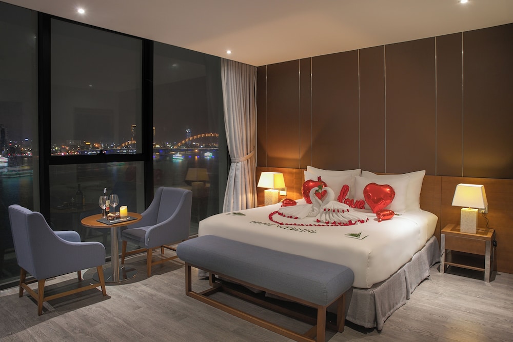 Avora Hotel 25/59