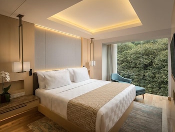 Padma Hotel Bandung 24/66