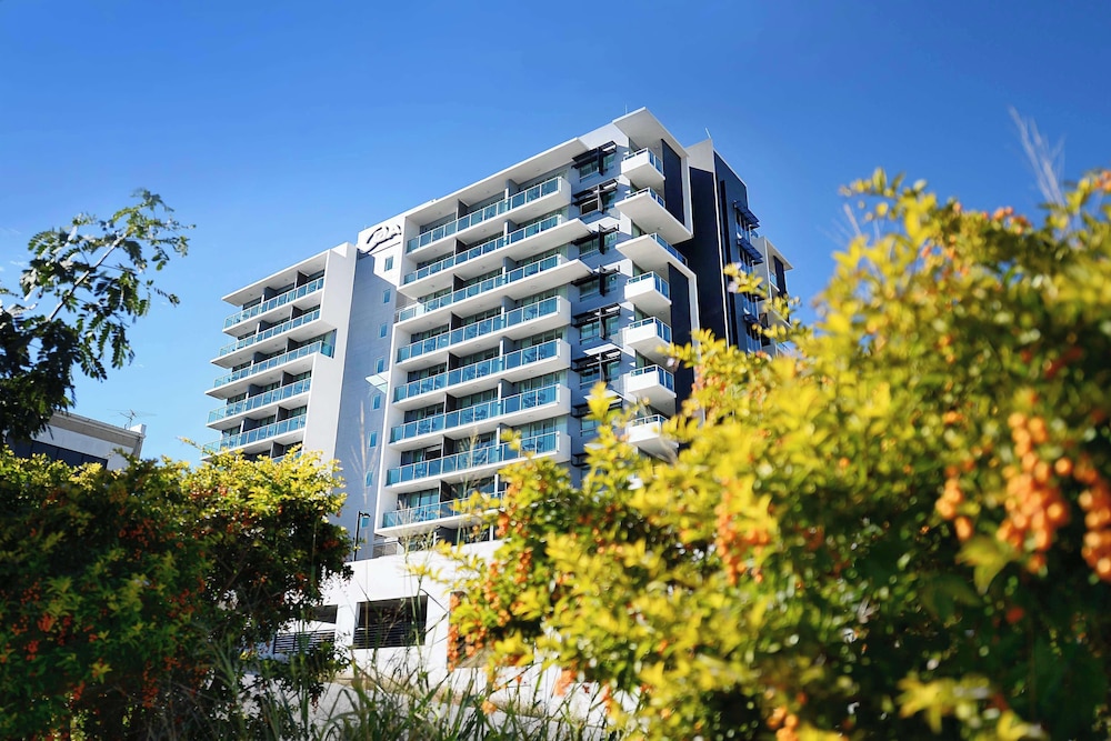 Oaks Gladstone Grand Hotel 5/72
