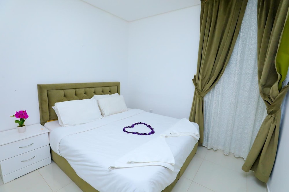 Magic Suite Sabah Al Salem 12/35