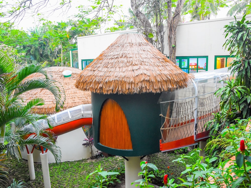 Furama Villas Da Nang 6/75