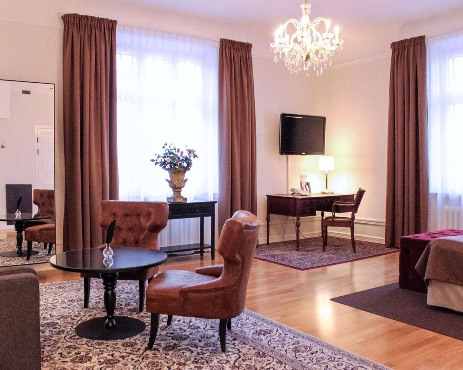 Home Hotel Drott 24/41