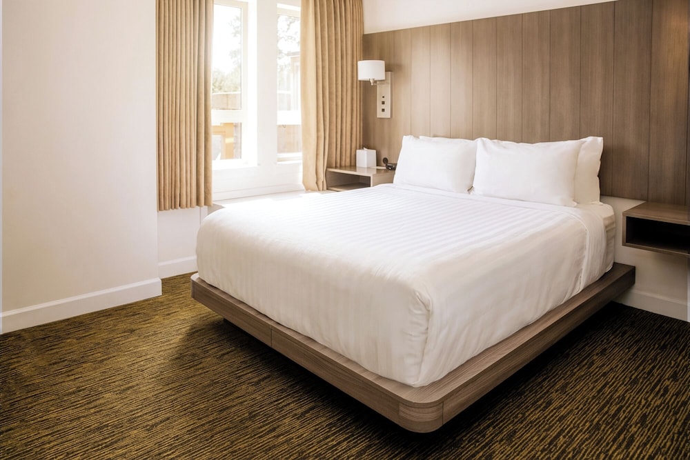 Executive Suites Hotel Resort Squamish 16/68