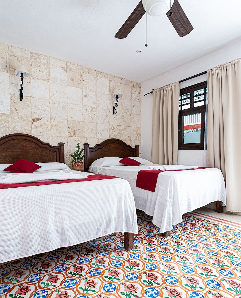 La Aurora Hotel Colonial 27/61