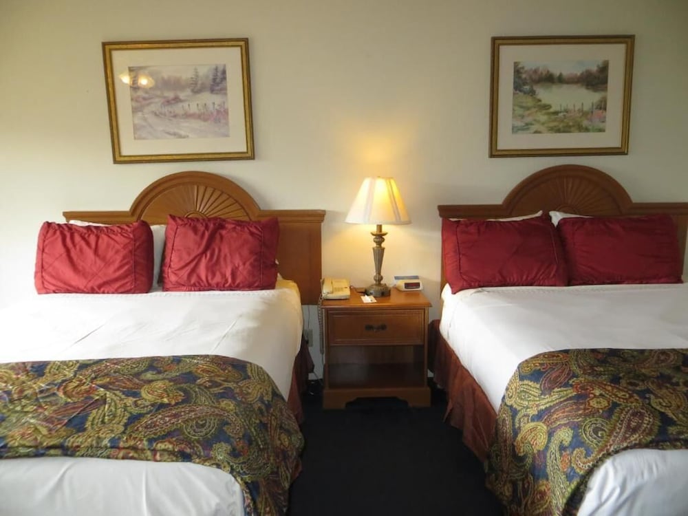 Monarch Resort 23/41