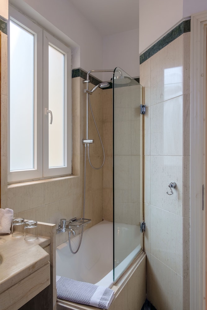 Siora Vittoria Boutique Hotel 48/48
