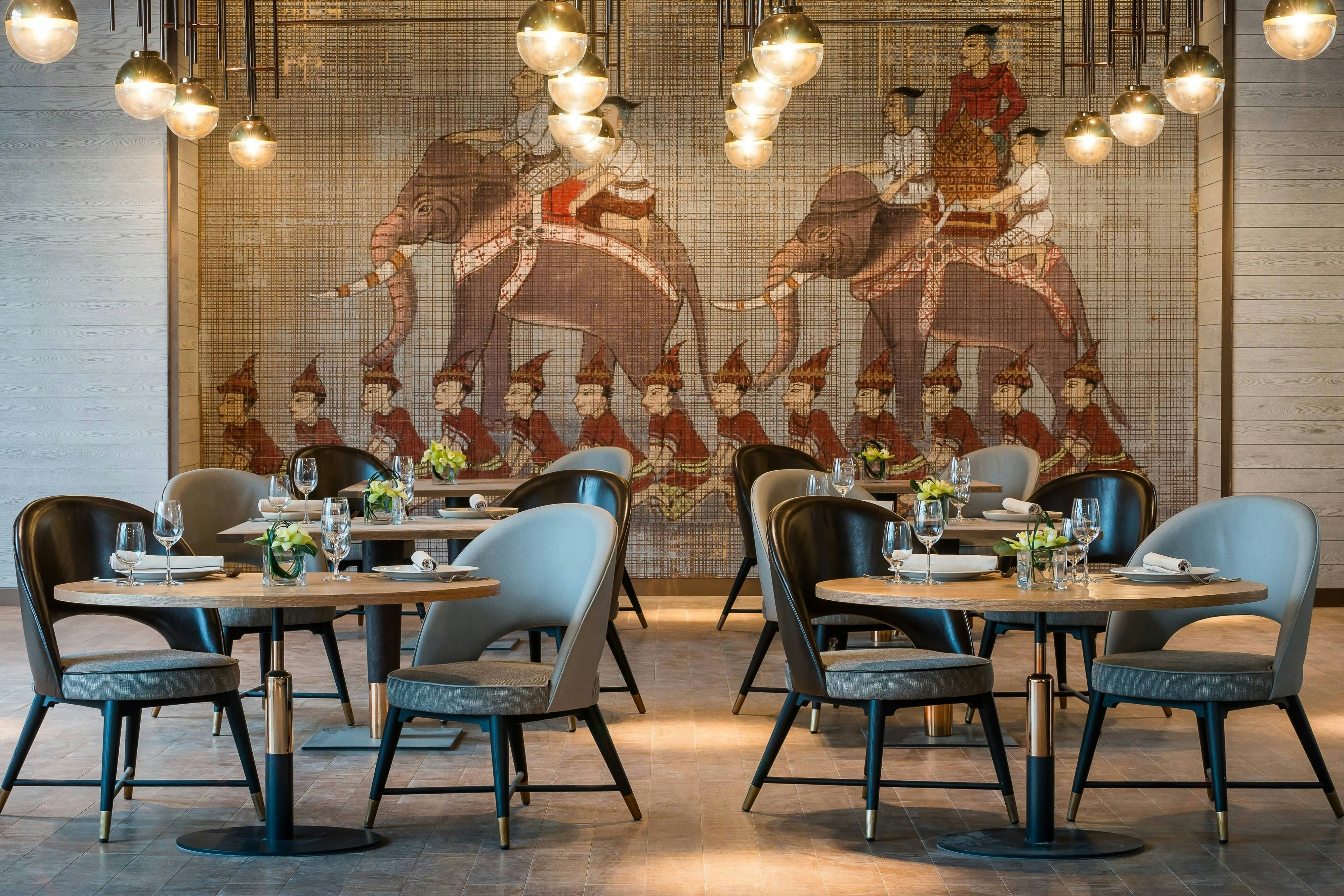Marriott Bangkok Hotel the Surawongse 40/74