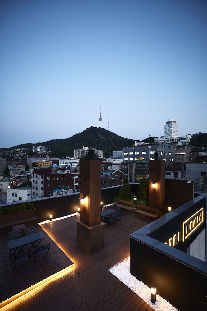 Lumia Hotel Myeongdong 24/25