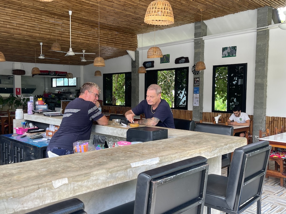 Lotus Bleu Resort & Restaurant 7/61