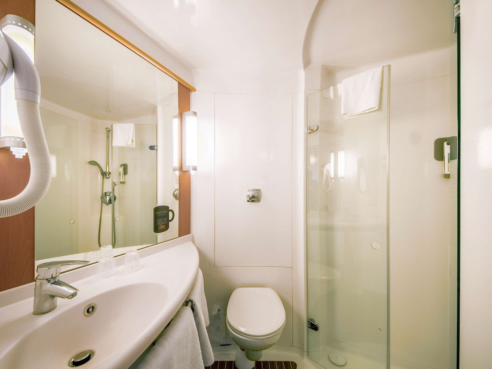Ibis Sarlat 16/74