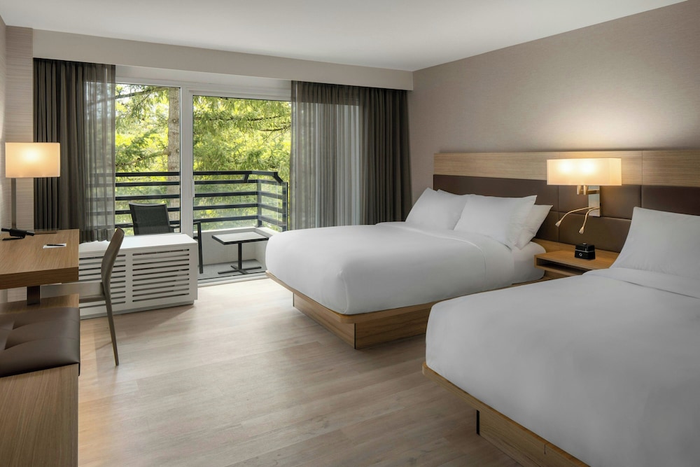 AC Hotel By Marriott Portland Lake Oswego 18/68