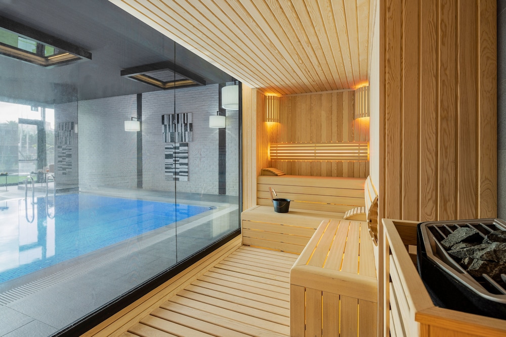 Movenpick Living Camlivadi 31/60