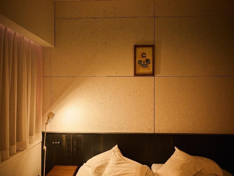 Room, Single, Twin Beds, Airport View