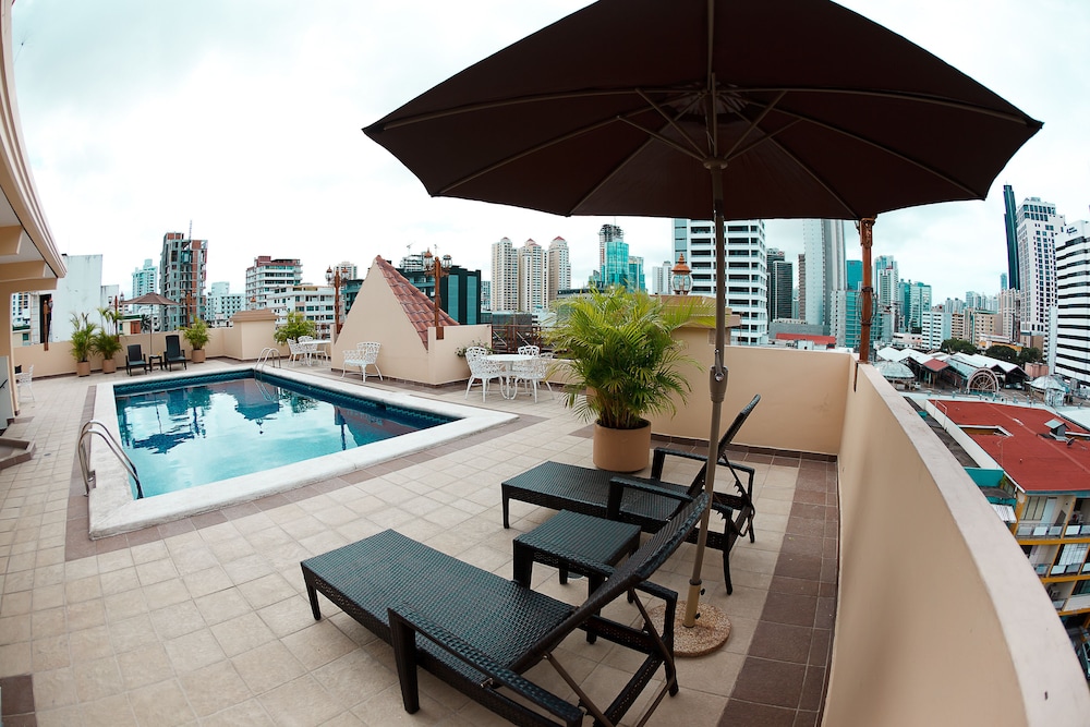 Coral Suites 52/54