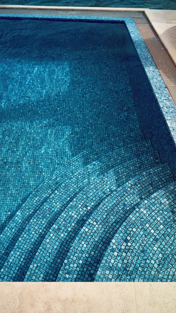 Hotel La Calanque 17/37
