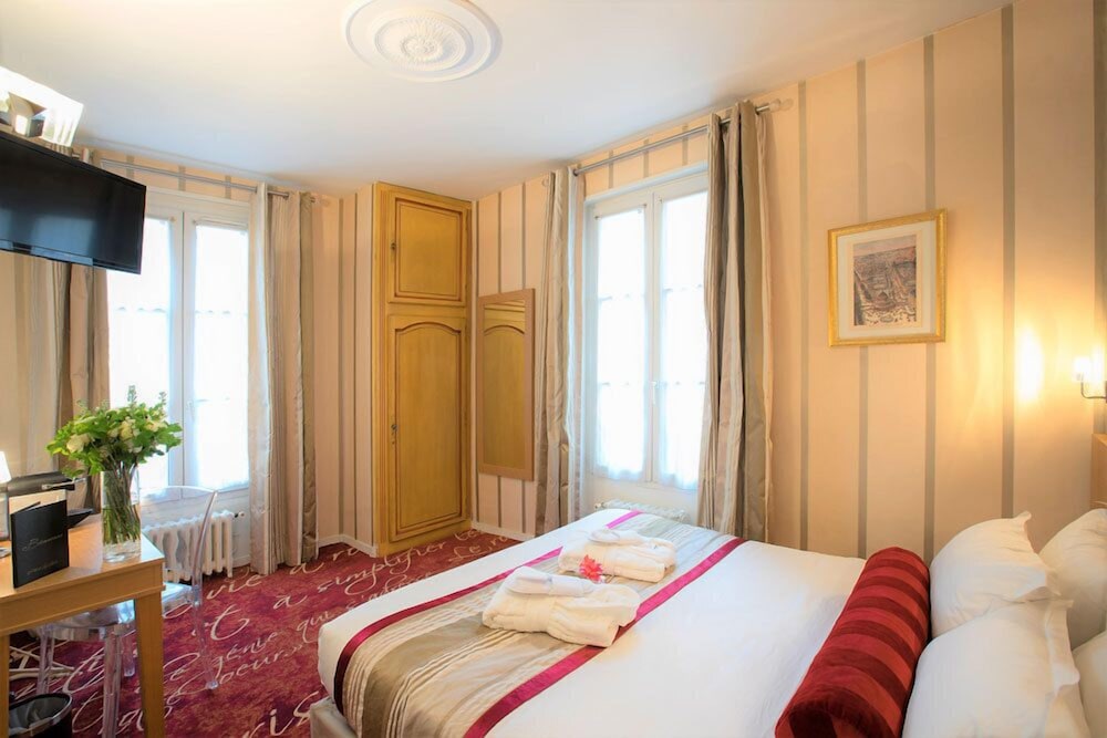 Hotel Romance Malesherbes By Patrick Hayat Formerly Romance Malesherbes 33/66