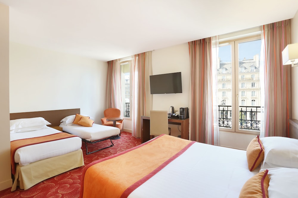 Room, Quadruple, Double and Twin Beds