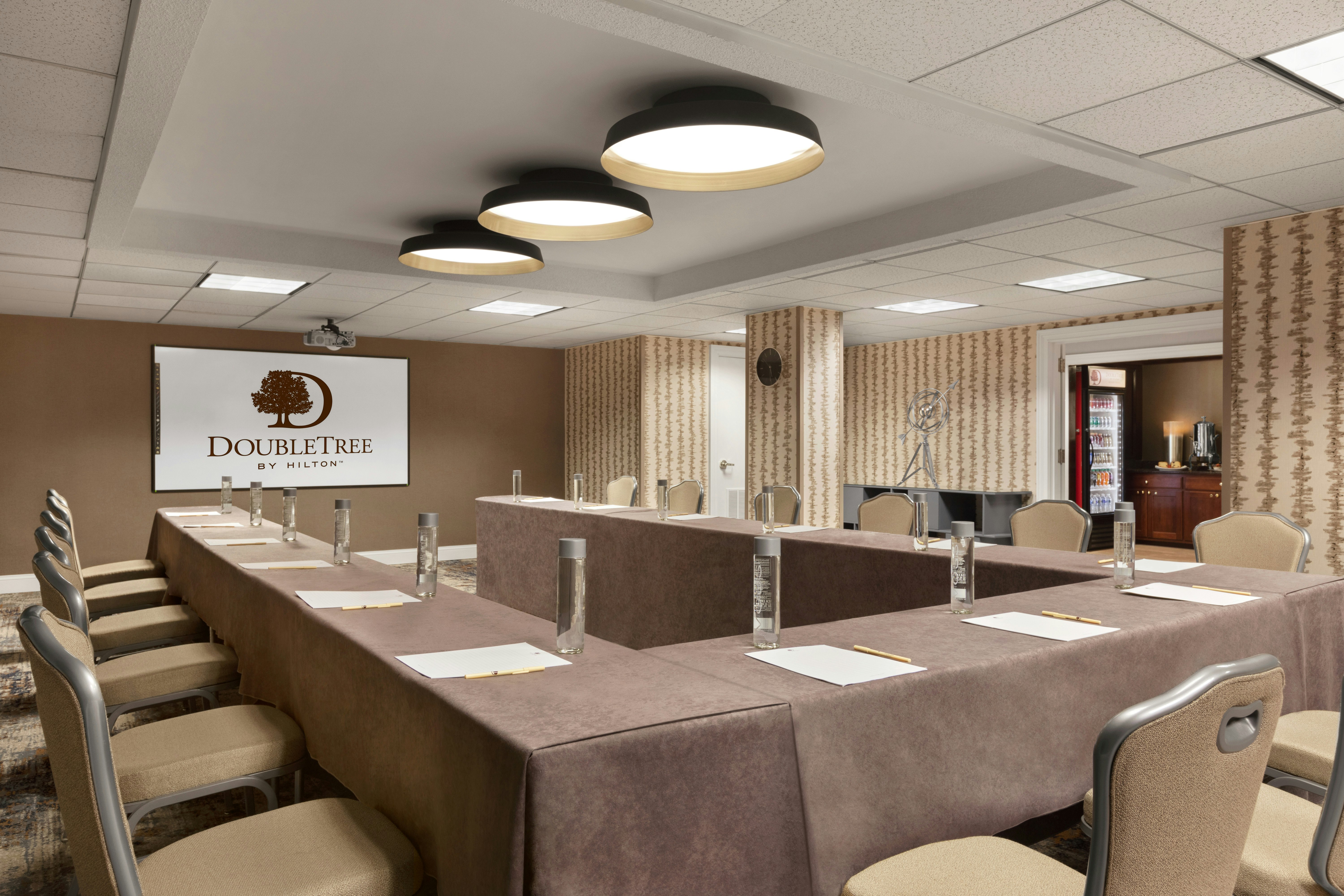 Doubletree By Hilton Mclean Tysons 67/71