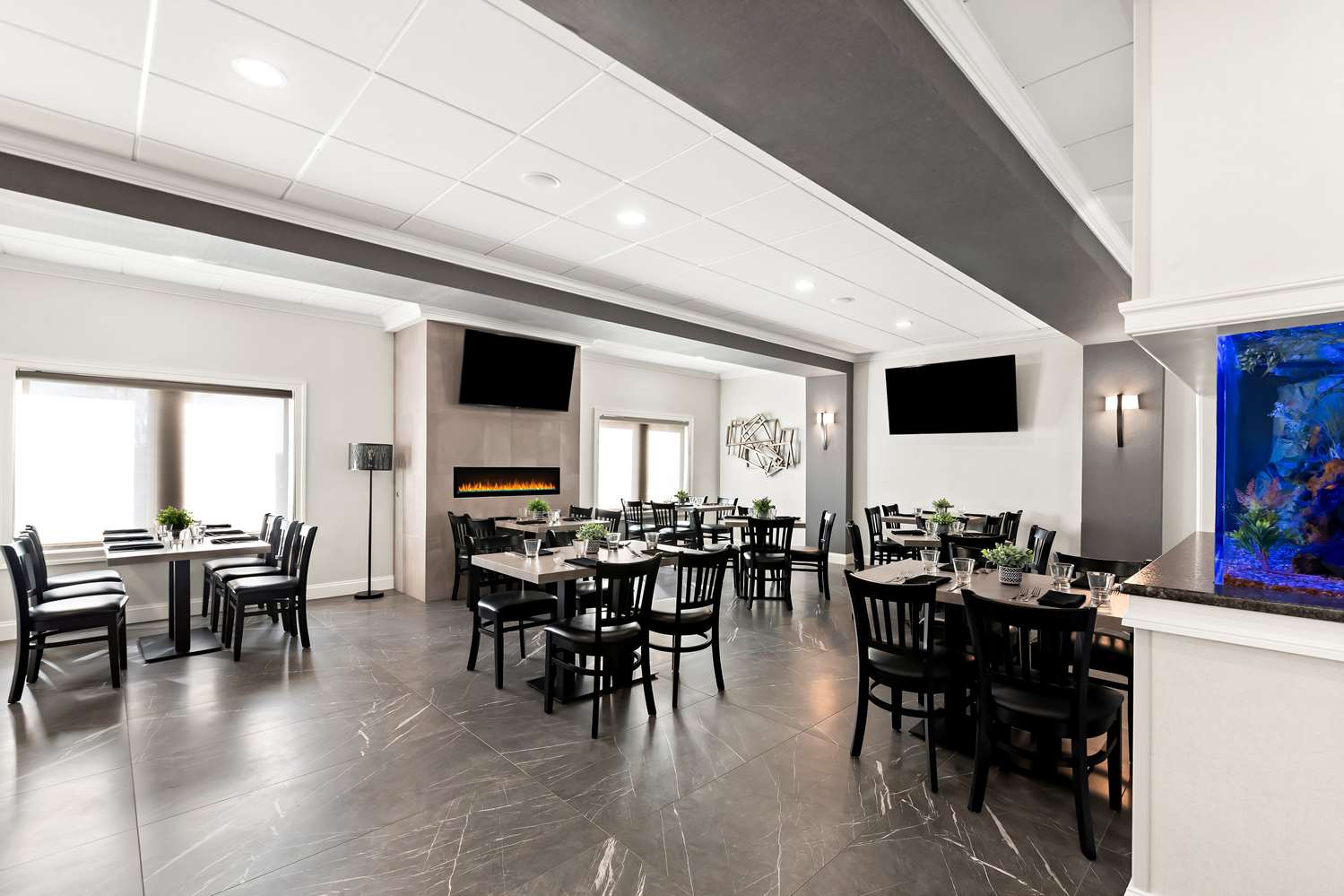 Best Western Plus Concordville Hotel 46/54