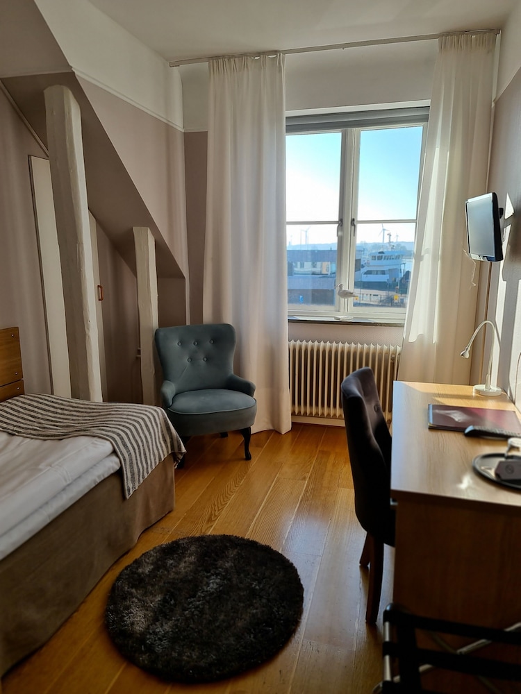 Hamnhotellet Kronan 17/44