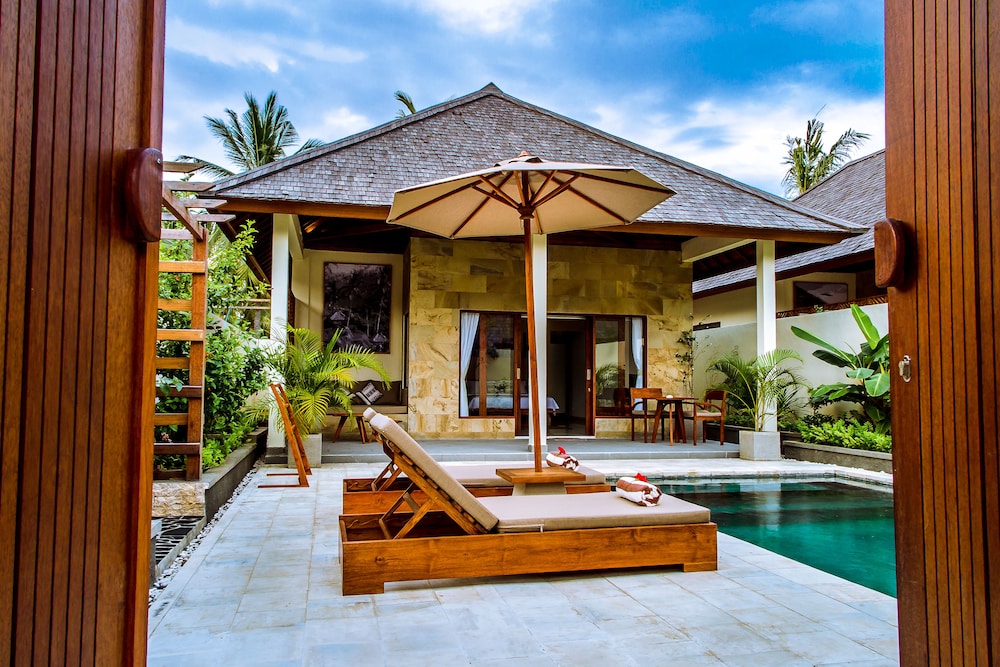 Utara Villas 7/71